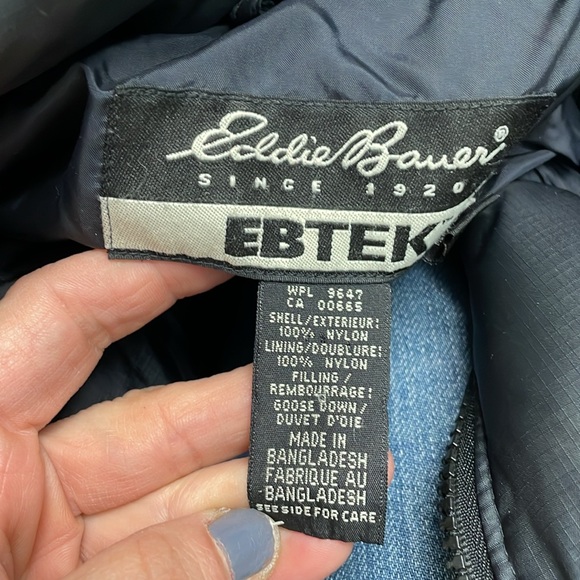 Eddie Bauer supper down filled puffer coat - Picture 3 of 11